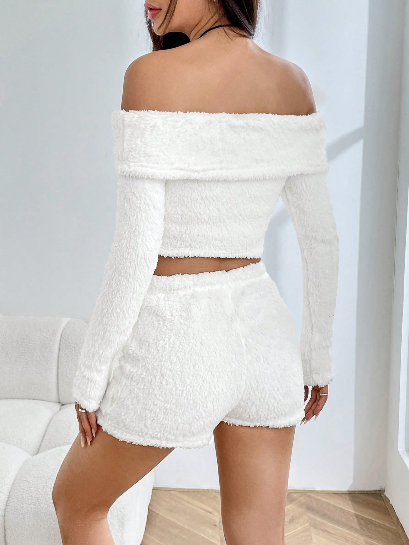 SHEIN EZwear Shorts con top de hombros descubiertos crop de franela