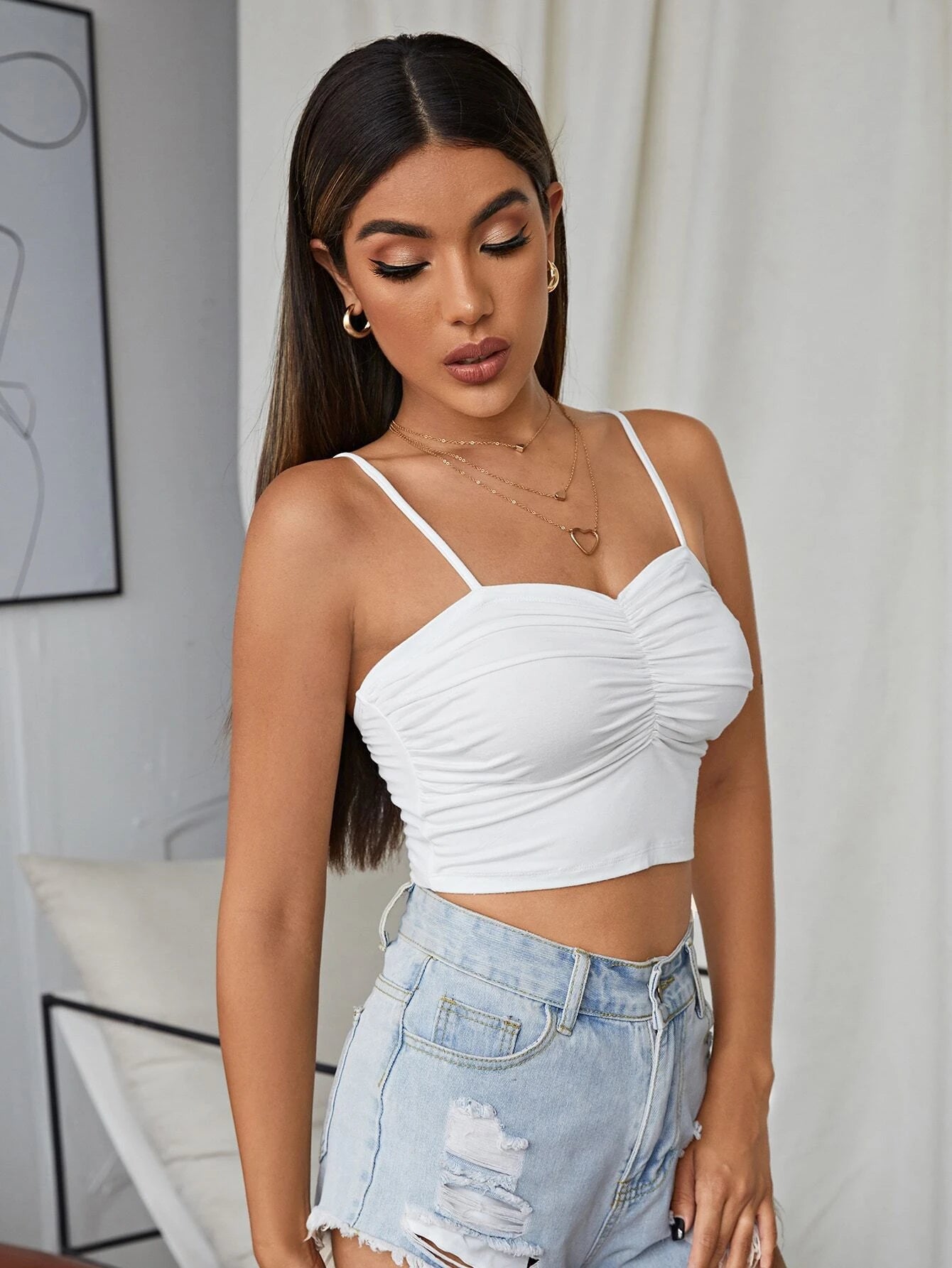 SHEIN EZwear Top Corto De Tirantes Con Detalles Fruncidos