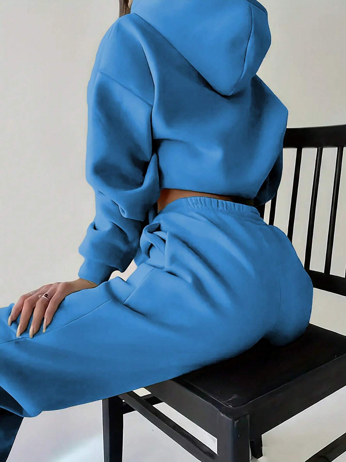 SHEIN Essnce Conjunto De Ropa Deportiva De Dos Piezas Para Mujer Con Sudadera Con Capucha De Manga Larga Y Pantalones De Chándal