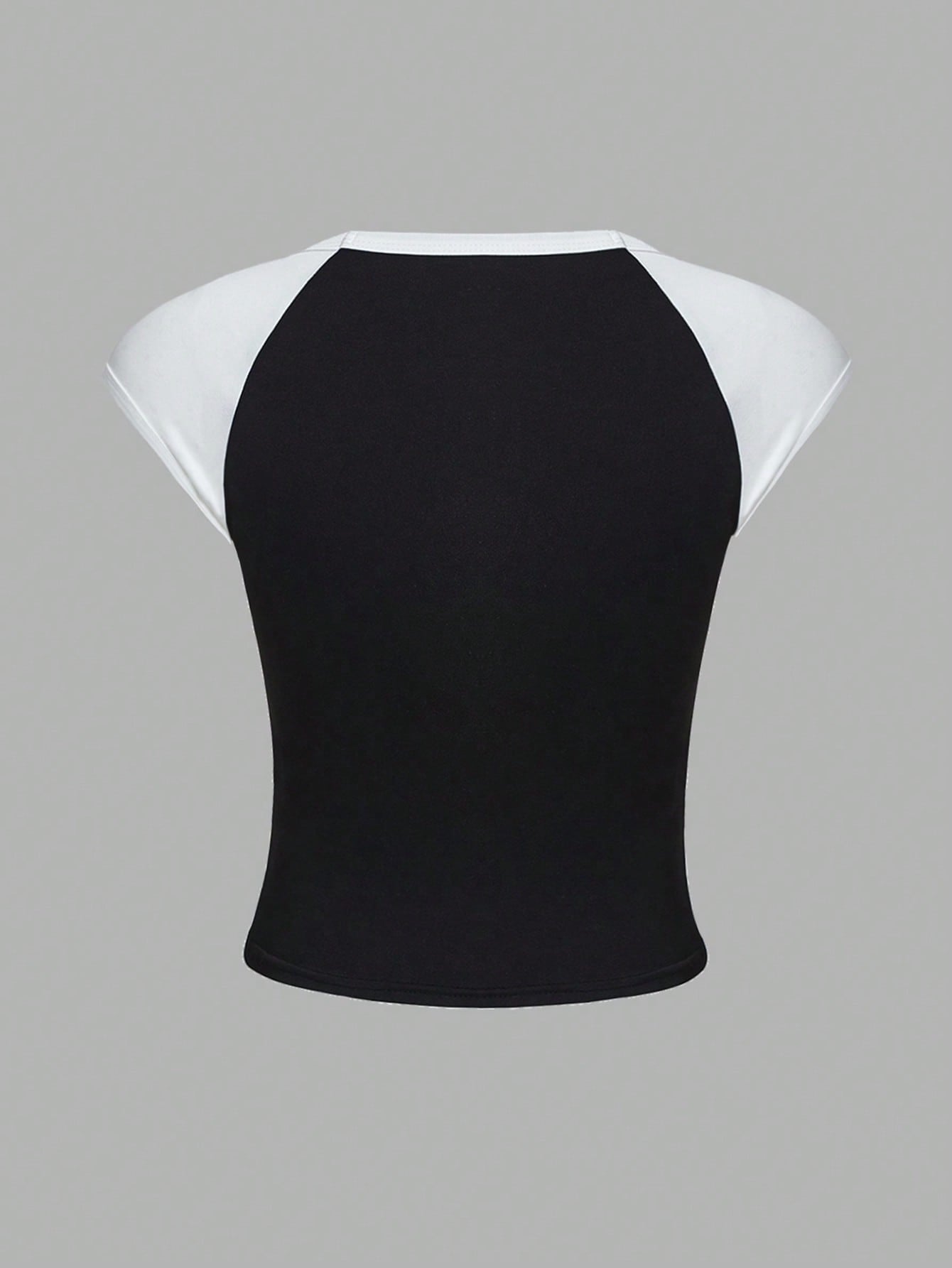 SHEIN ICON Camiseta con estampado de letra de color combinado de manga raglán