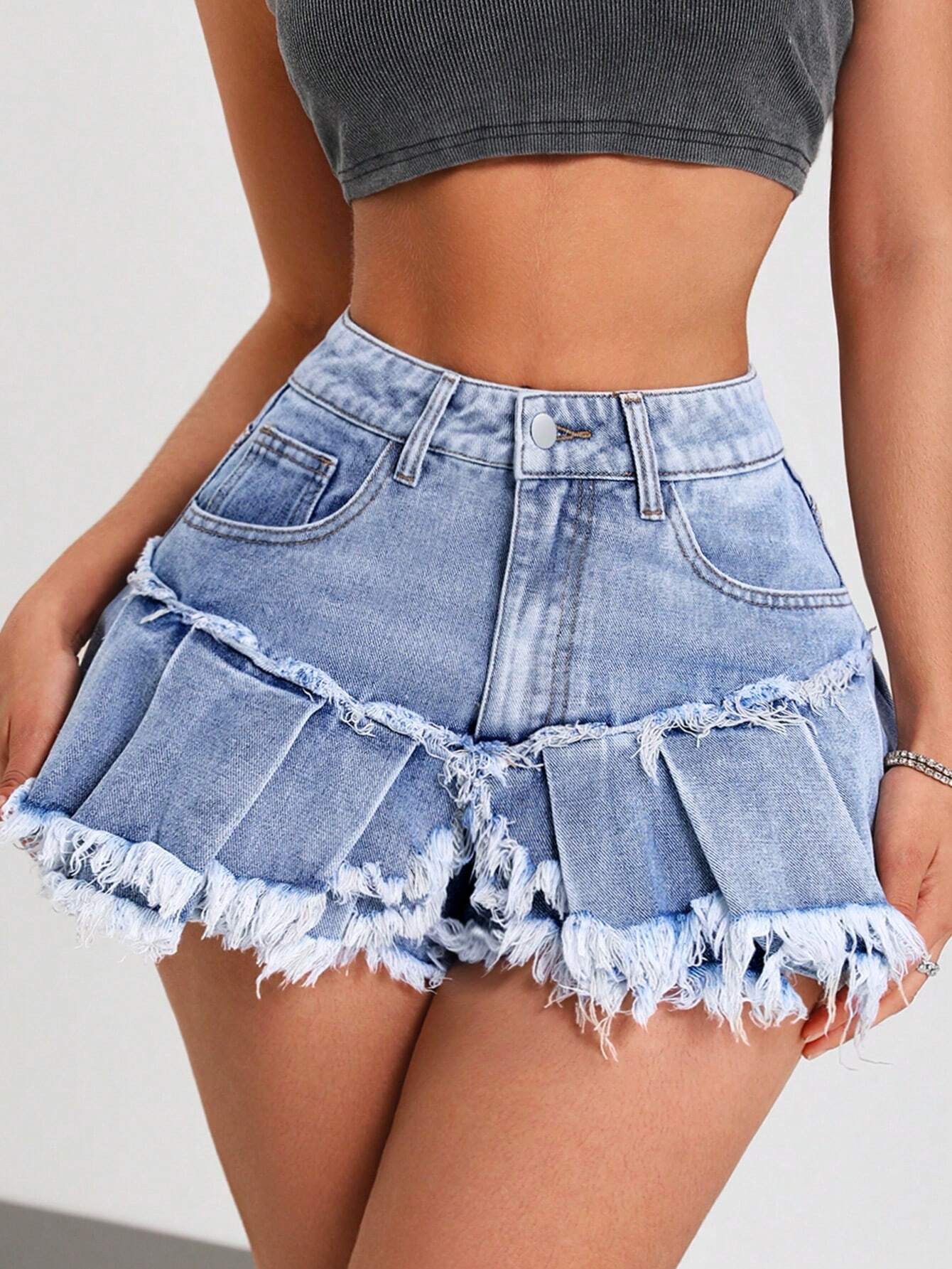 SHEIN ICON Shorts De Mezclilla Para Mujer Con Dobladillo Deshilachado Y Lavado De Agua