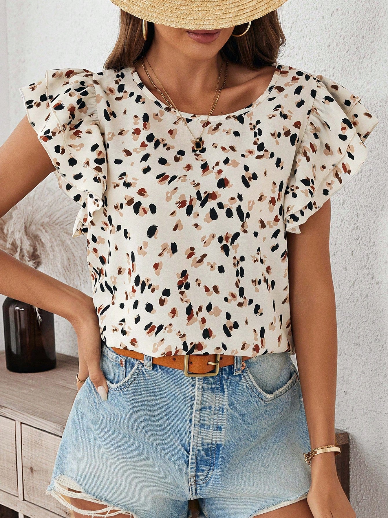 SHEIN LUNE Blusa holgada de verano con mangas de volantes y estampado de leopardo de color albaricoque para conciertos de música de mujeres, regreso a clases, uniforme de maestra o trabajo casual