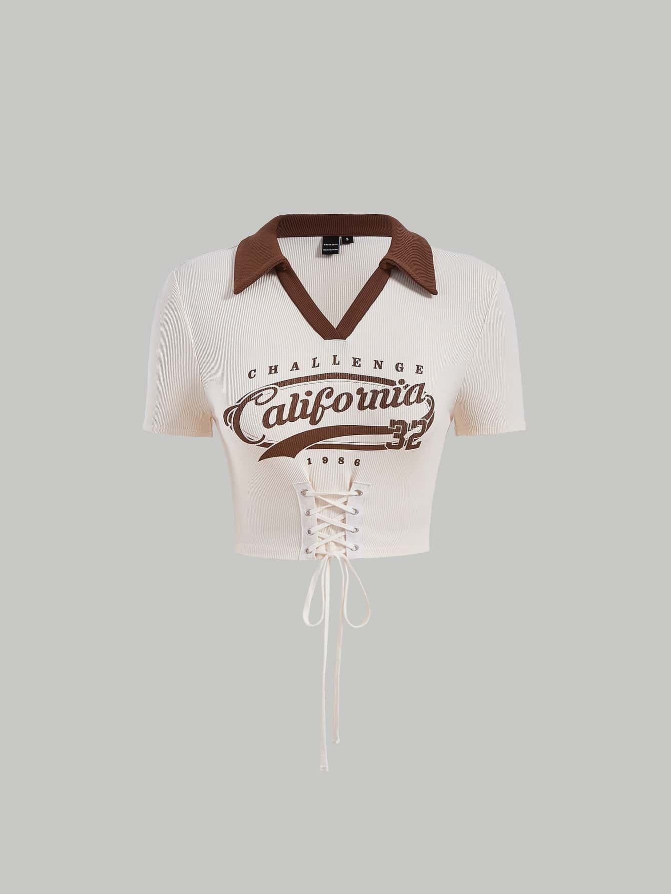 SHEIN MOD Camiseta crop con estampado de letra de cuello en contraste con cordón delantero