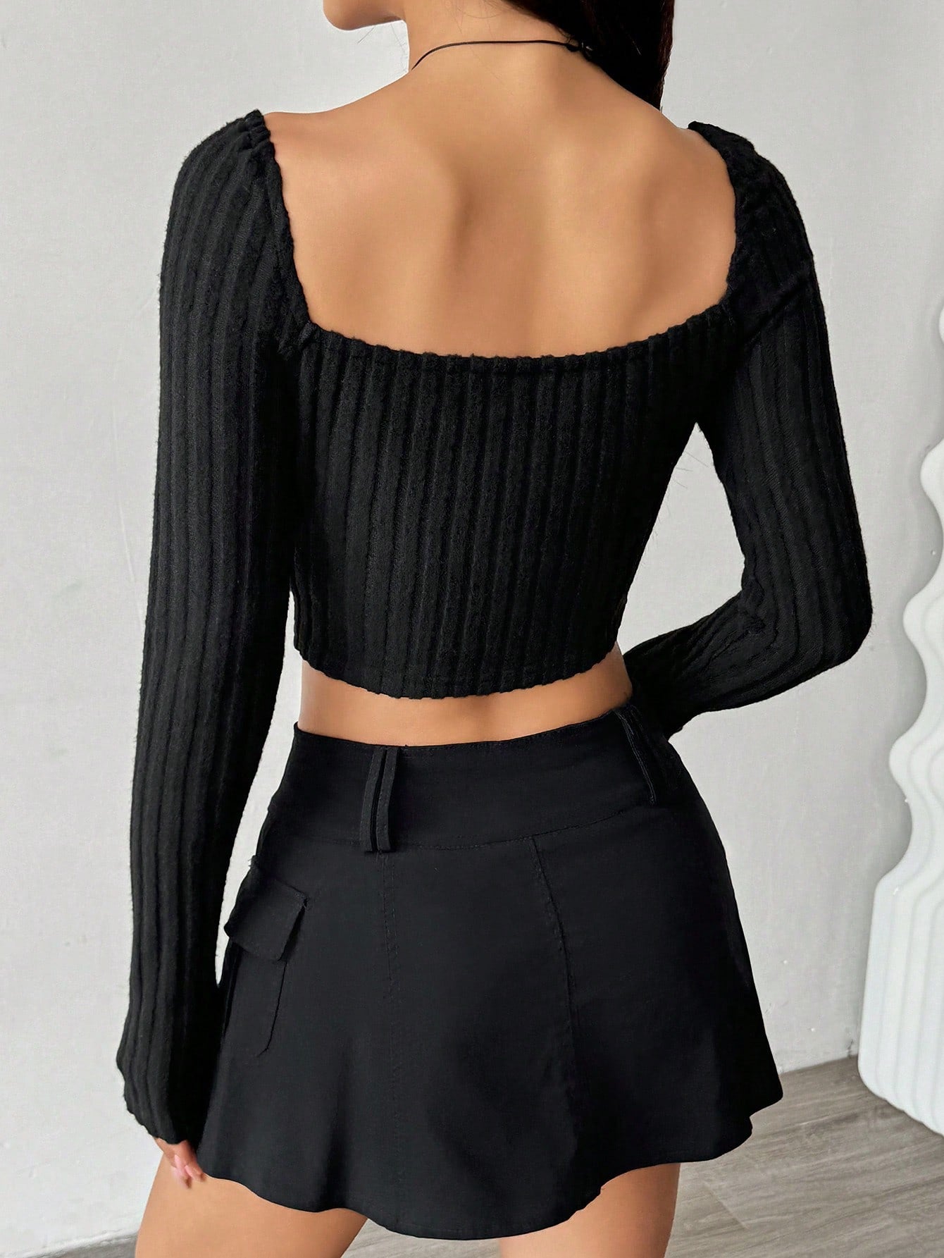 SHEIN MOOSTA Camiseta de manga larga con cuello redondo, lazo y tela texturizada, estilo novia suave y elegante para mujer, Top corto negro de manga larga