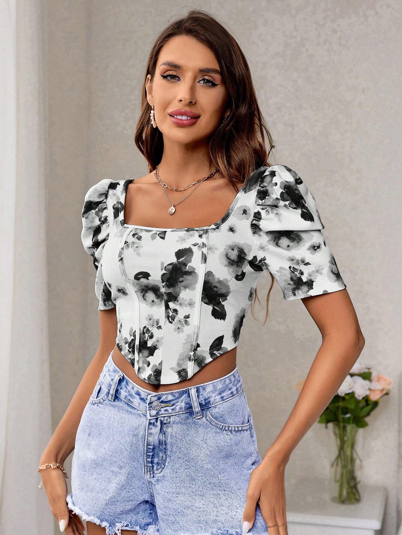 SHEIN Privé Camiseta corta de manga abullonada con cuello cuadrado para mujer con dobladillo asimétrico