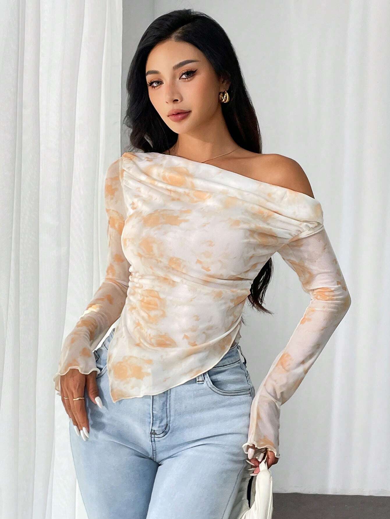 SHEIN Privé Camiseta de manga larga de ajuste entallado con cuello asimétrico y estampado de tie-dye para mujer de primavera/verano
