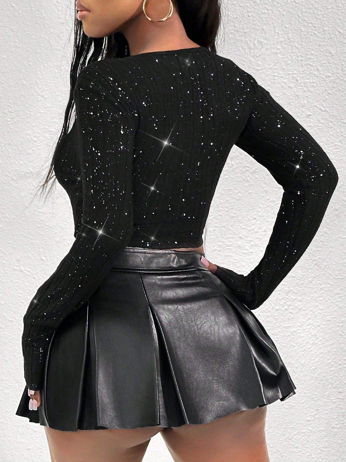 SHEIN SXY Camiseta de manga larga de cuello redondo de punto a rayas en polvo negra