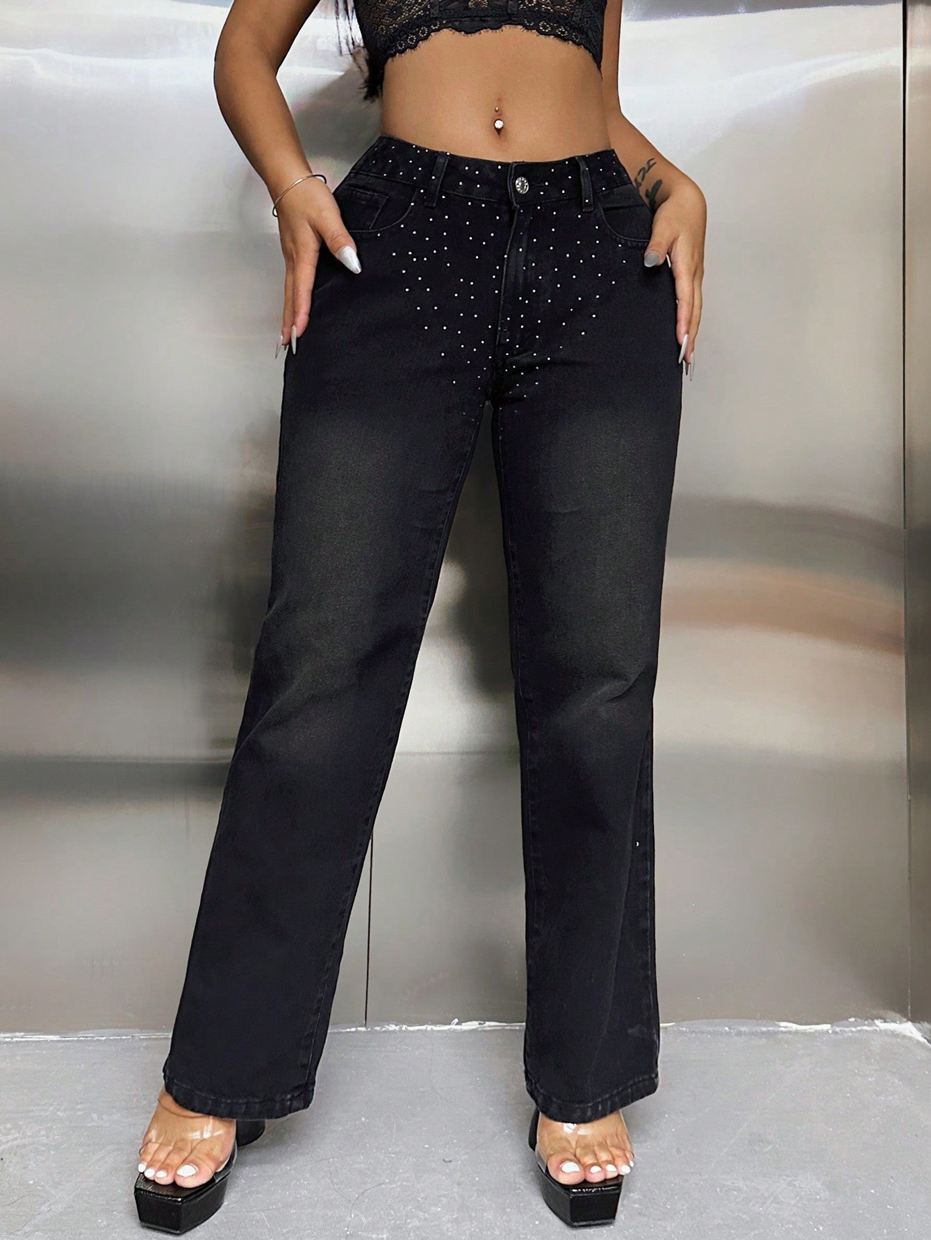 SHEIN SXY Jeans De Bolsillo Decorado Con Diamantes De Mujer