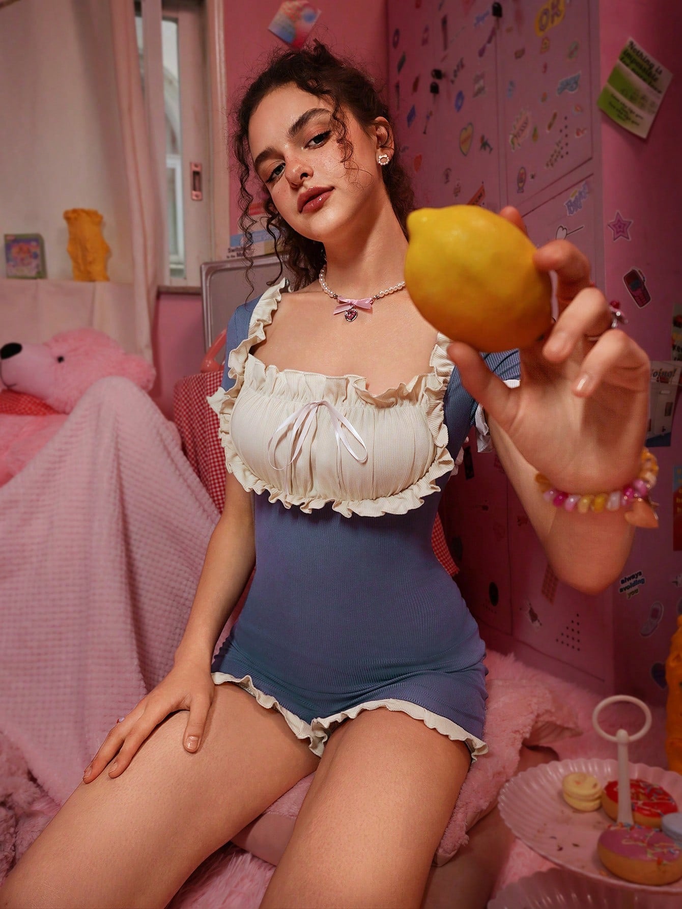 SHEIN SweetSlumber Rompimiento con lazo trasero sin espalda y ribete de volantes