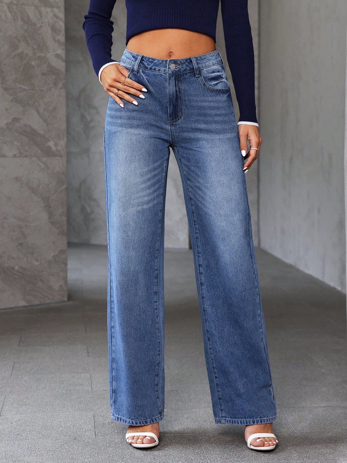 SHEIN Tall Jeans de mezclilla desgastados y lavados, sencillos, para uso diario, para mujer