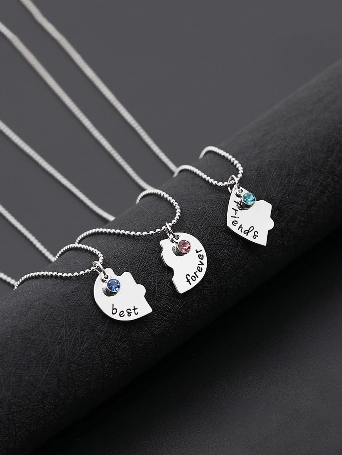 Set de 3 collares con colgante de corazón con detalles de letras y decoración de gemas, ideal para San Valentín, Mamá, Madre, Día de la Madre, regalo