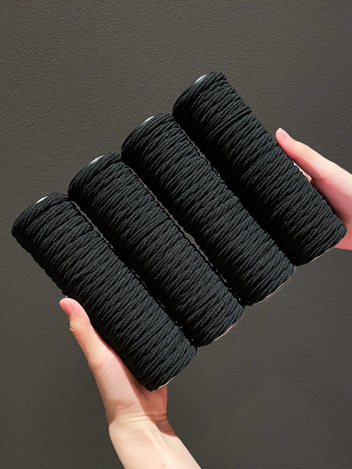 100 piezas Elásticos de cabello negros simples y de alta elasticidad, accesorios de cabello versátiles para mujeres