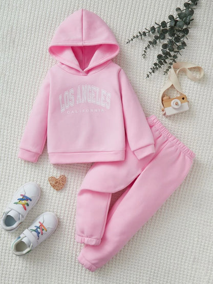 SHEIN Sudadera De Hombro Caído Con Gráfico De Letra De Niña Joven Y Pantalones Deportivos