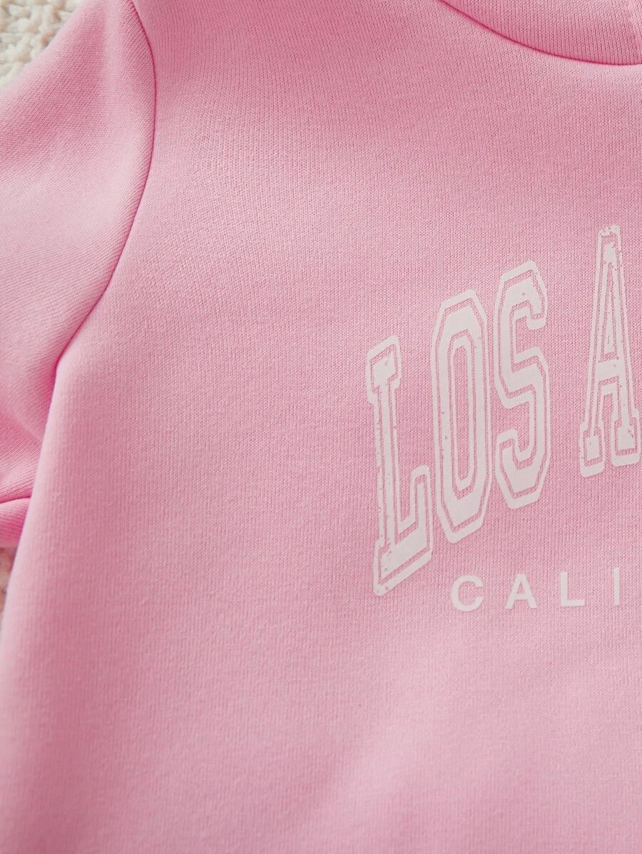 SHEIN Sudadera De Hombro Caído Con Gráfico De Letra De Niña Joven Y Pantalones Deportivos