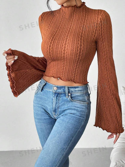 SHEIN Privé Camiseta crop ribete en forma de lechuga manga de campana de cuello alto