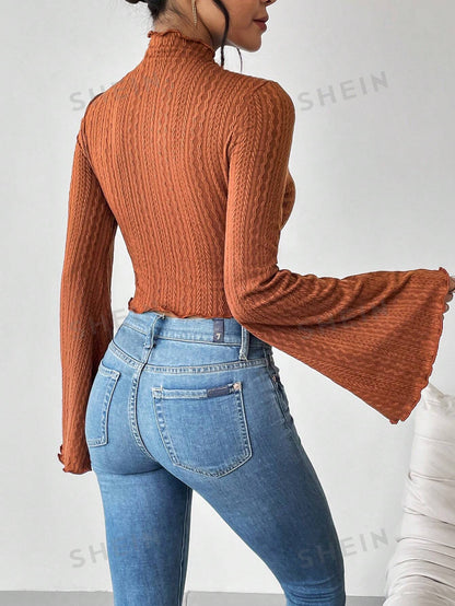 SHEIN Privé Camiseta crop ribete en forma de lechuga manga de campana de cuello alto