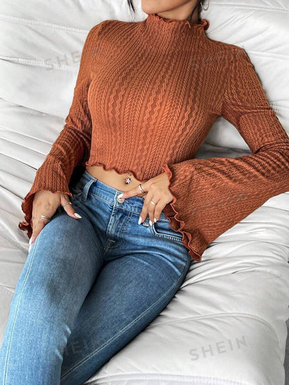 SHEIN Privé Camiseta crop ribete en forma de lechuga manga de campana de cuello alto