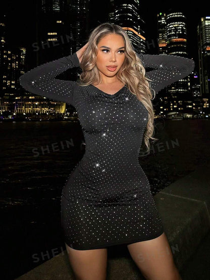 SHEIN SXY Vestido ajustado con diseño de diamante de imitación con capucha Mujer
