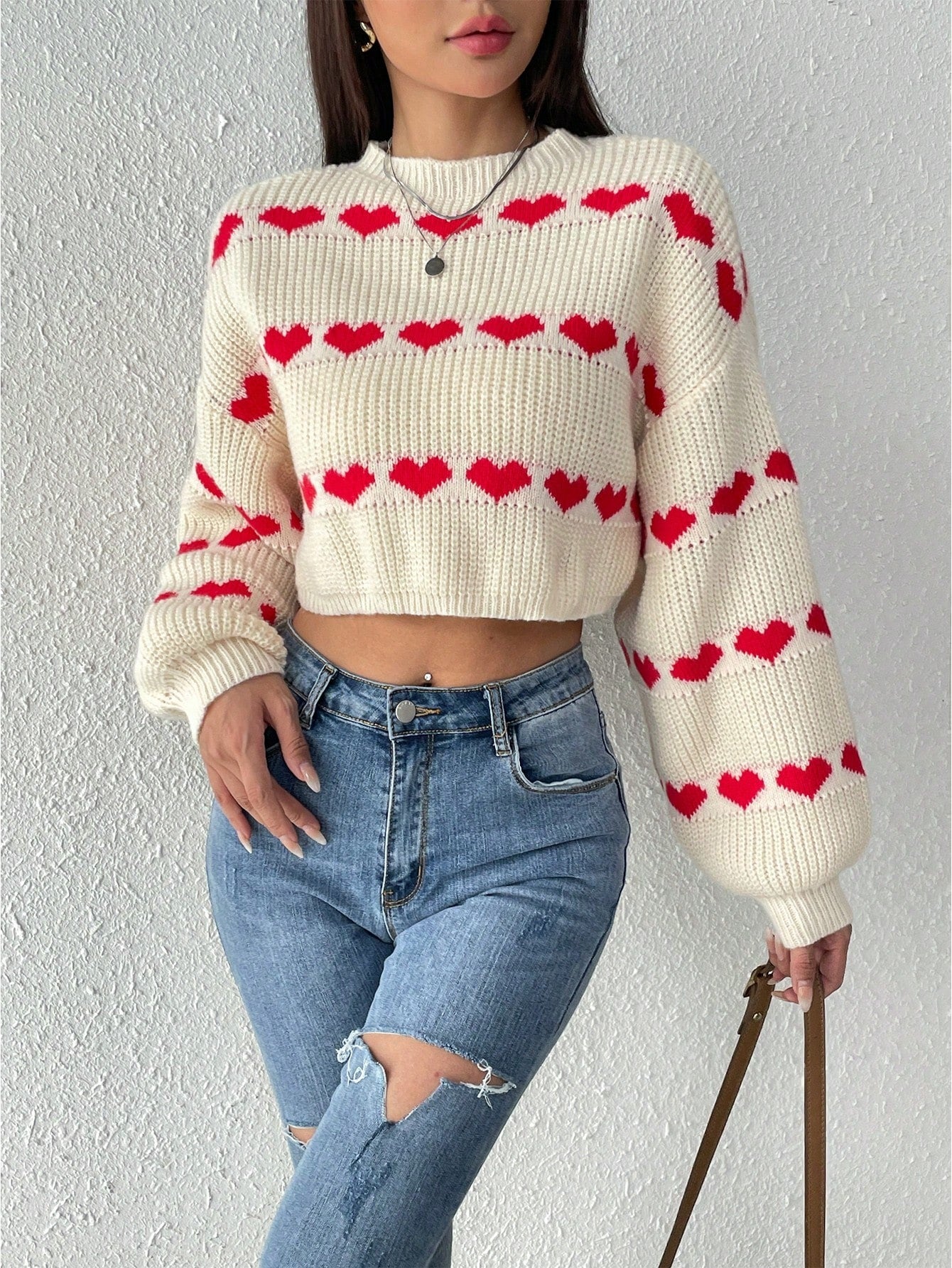 SHEIN Essnce Jersey crop con patrón de corazón de hombros caídos
