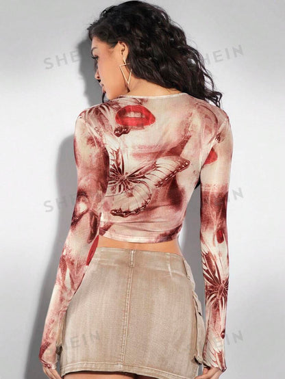 SHEIN BAE Top Largo Transparente Para Mujer Personalizado De Verano Con Patrón Retro Impreso En Labios Y Estilo Fuera De Las Calles Con Mangas Largas Sexys