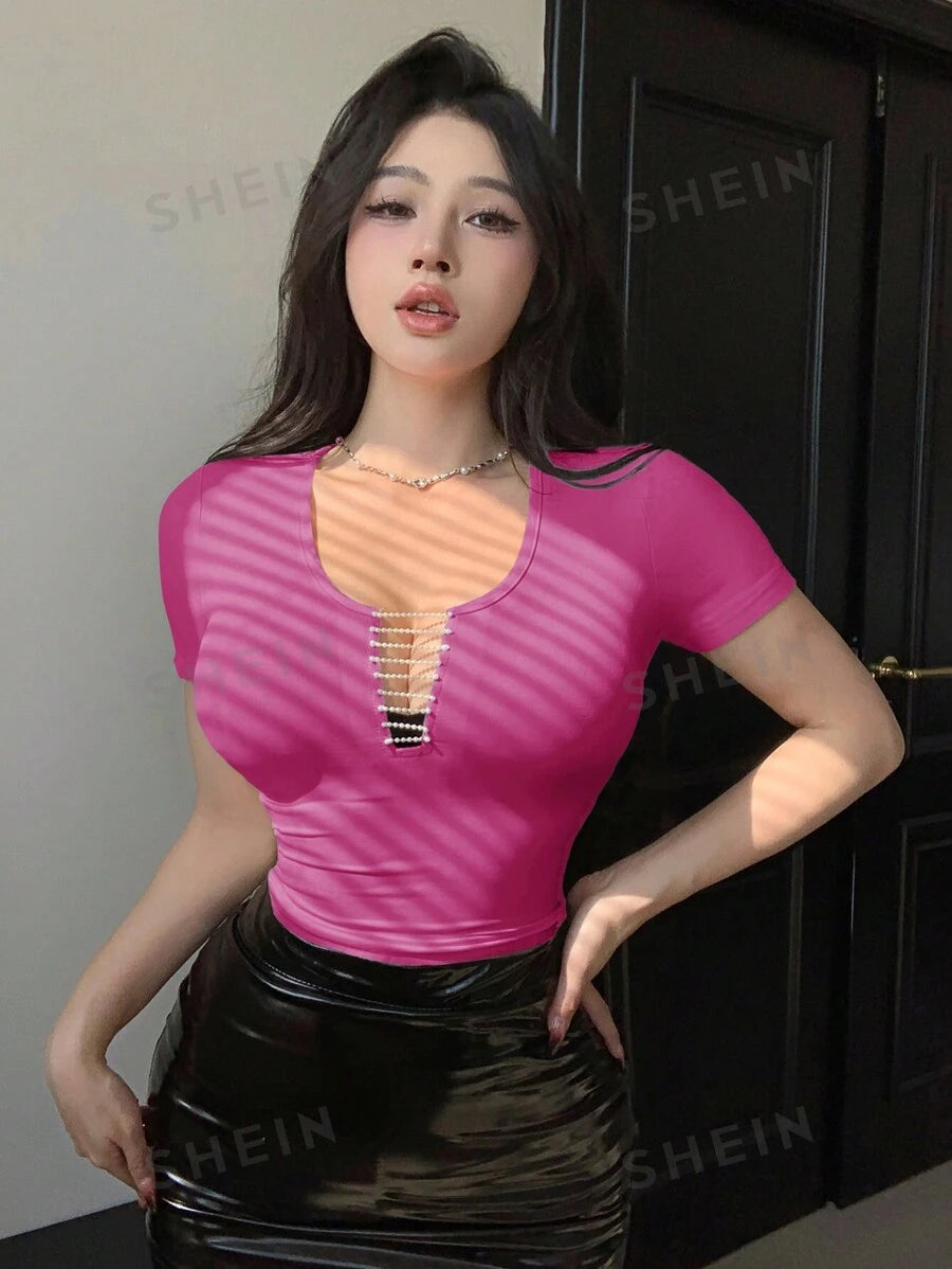 DAZY Top corto sexy, puro y único con pequeño sentido de diseño para el verano de INS de las mujer, estilo chica picante