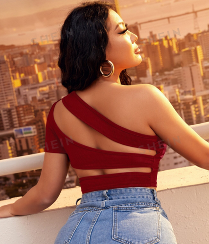 SHEIN SXY Top corto unicolor de un hombro con abertura tejido de canalé