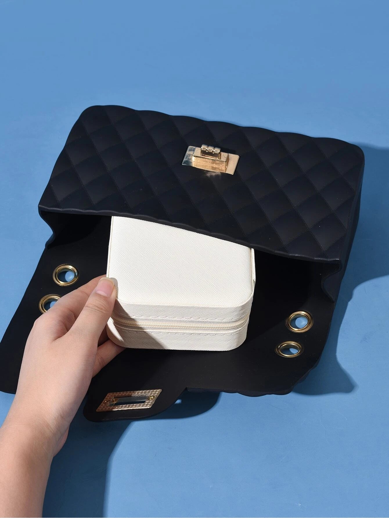 1 Pieza Caja De Almacenamiento De Joyas De Pu Sin Diseño, Caja De Almacenamiento De Joyas A Prueba De Polvo Para Uso Doméstico, Caja De Joyas Portátil De Gran Capacidad Para Viajes, Regalo Para El Día De San Valentín