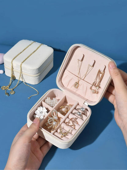 1 Pieza Caja De Almacenamiento De Joyas De Pu Sin Diseño, Caja De Almacenamiento De Joyas A Prueba De Polvo Para Uso Doméstico, Caja De Joyas Portátil De Gran Capacidad Para Viajes, Regalo Para El Día De San Valentín