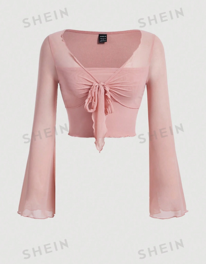 SHEIN MOD Camiseta Con Mangas Acampanadas Y Parte Delantera Anudada