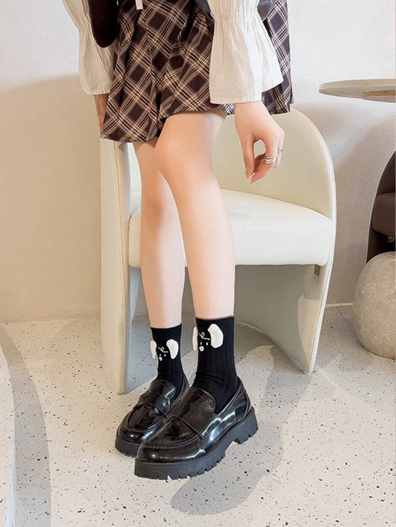 1 par dulce de mujeres blanco Calcetines hasta mitad de pantorrilla con 3d perro orejas , cuatro de moda Calcetines deportivos