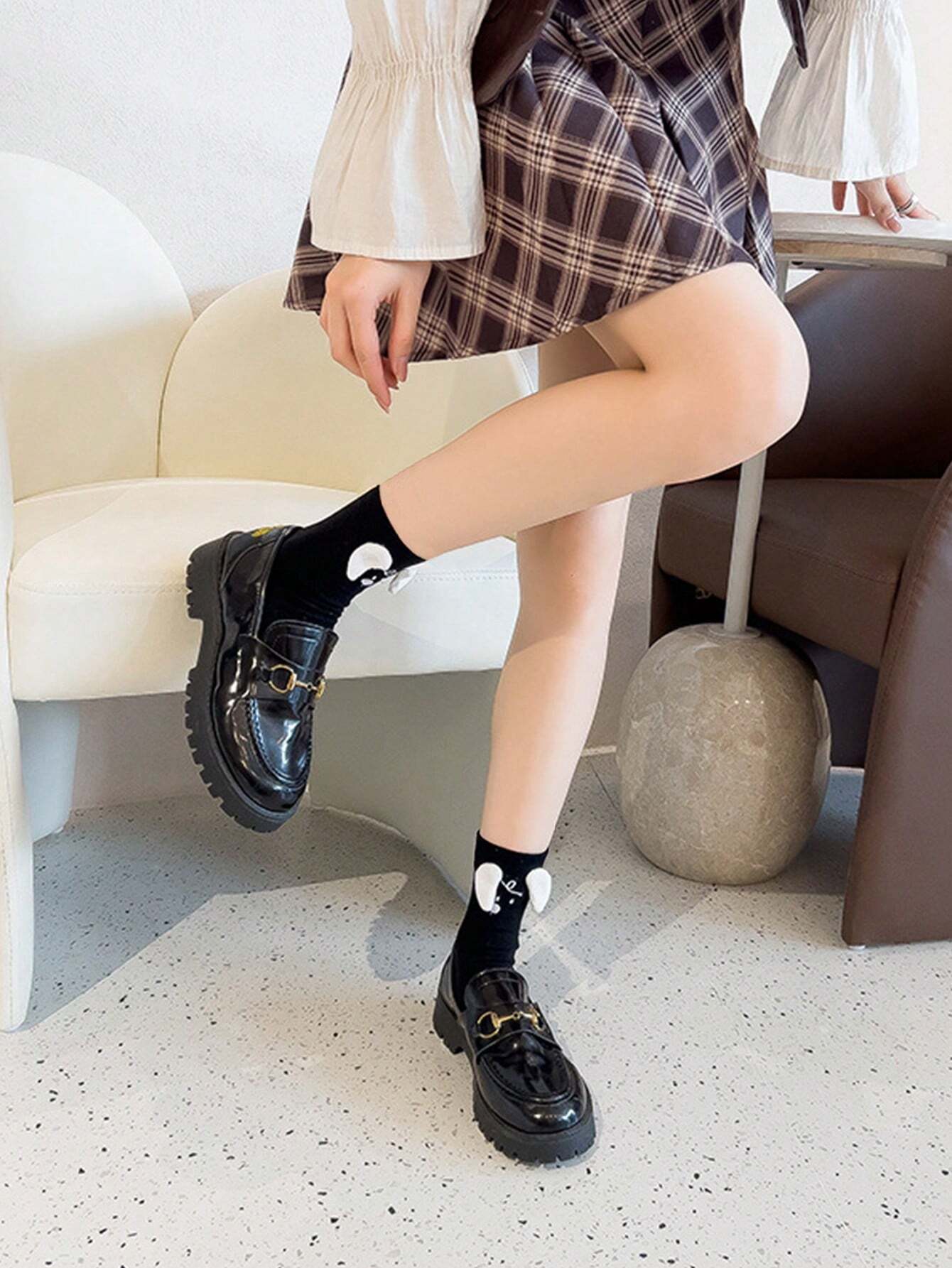 1 par dulce de mujeres blanco Calcetines hasta mitad de pantorrilla con 3d perro orejas , cuatro de moda Calcetines deportivos