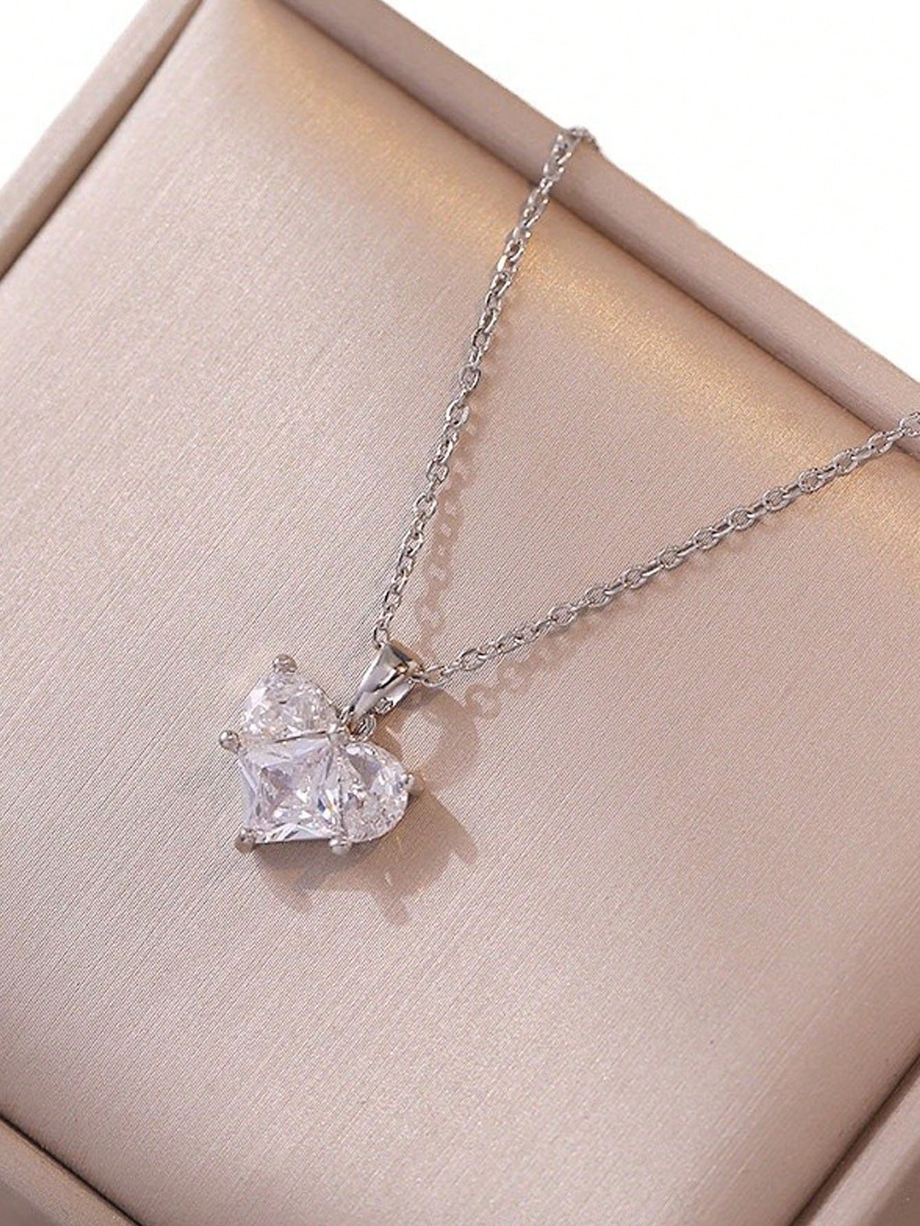 1 pieza/2 piezas Collar con colgante de corazón decorado con cristal, accesorio de joyería elegante y de moda adecuado para mujeres y niñas, regalo ideal