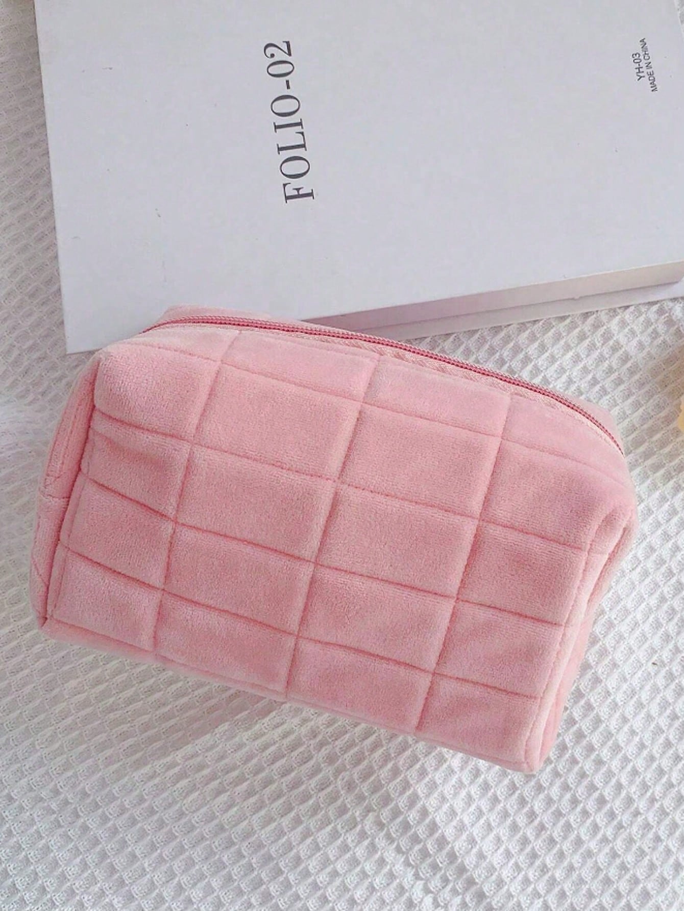 1 pieza Bolsa de maquillaje de viaje linda y suave, 1 pieza Bolsa de aseo ligera de gran capacidad, bolsa de baño y ducha multifuncional, organizador de cosméticos, bolso lindo, billetera, estuche portátil con cierre de cremallera para lápiz labial