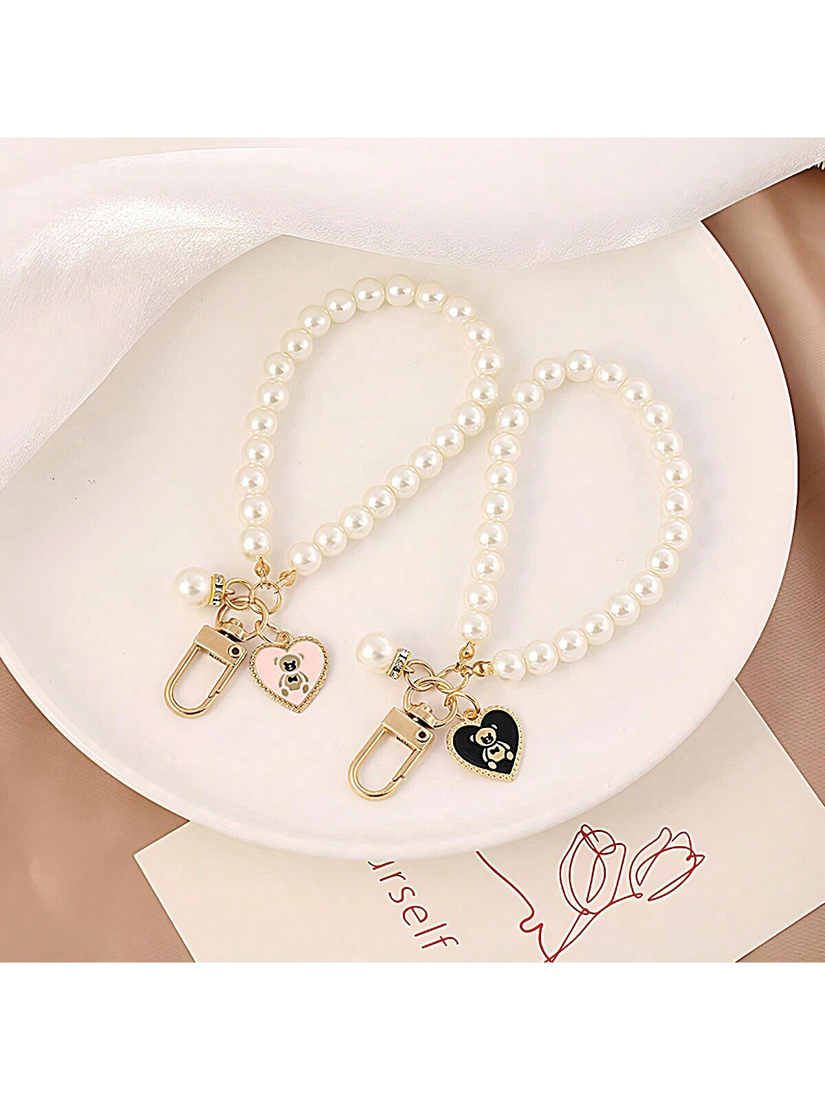 1 pieza Lindo y sencillo llavero con colgante de oso con corazón dorado y perla, anillo de llave de coche de moda, decoración para funda de bolso y auriculares, gran regalo para chicas, apropiado para uso diario