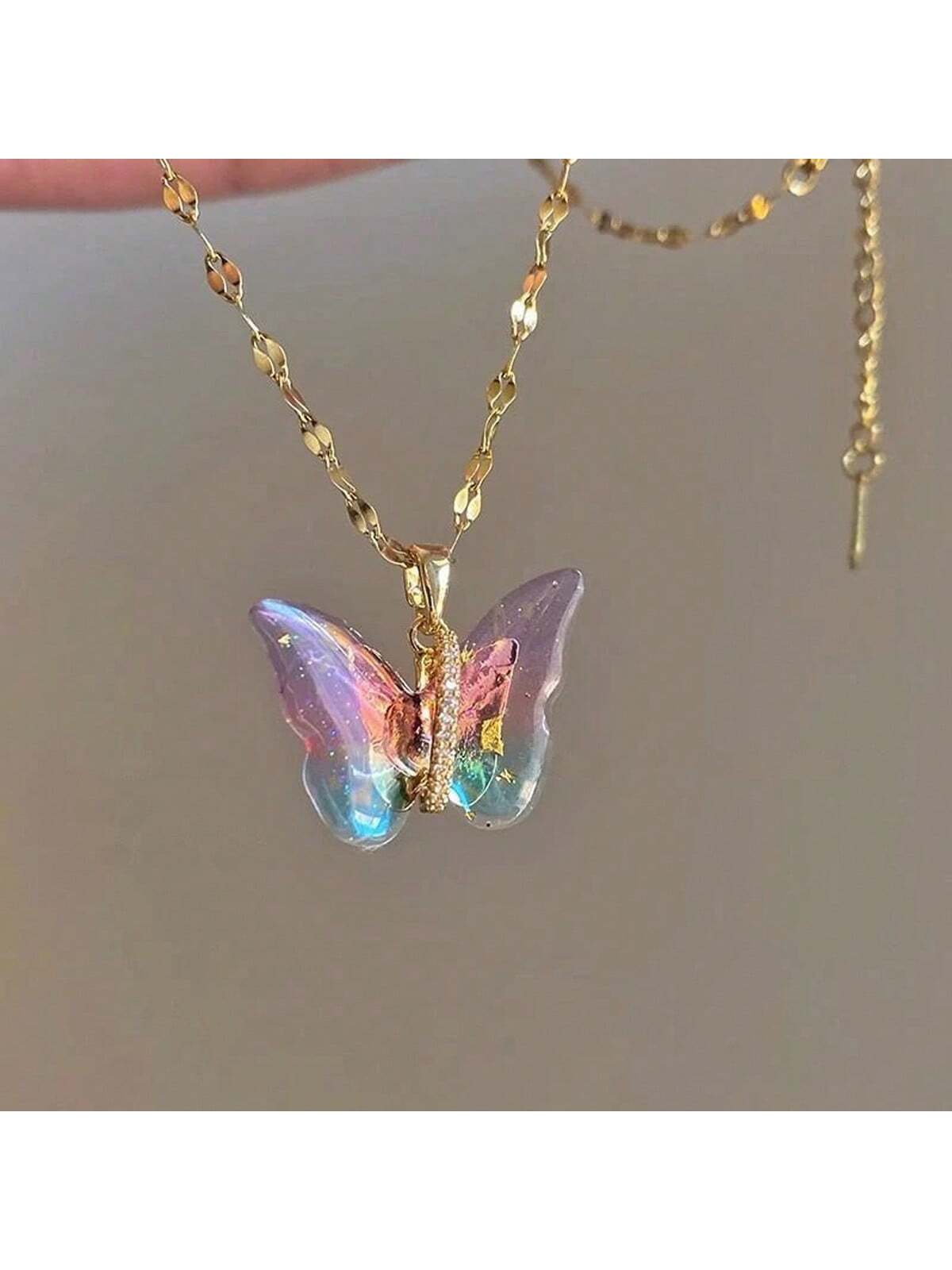 1 pieza de exquisito collar con colgante de mariposa colorida con circonita cúbica, cadena de acero inoxidable chapada en 18K oro para mujeres, ideal para uso diario, citas, vacaciones, etc. Regalo perfecto para mama, novia