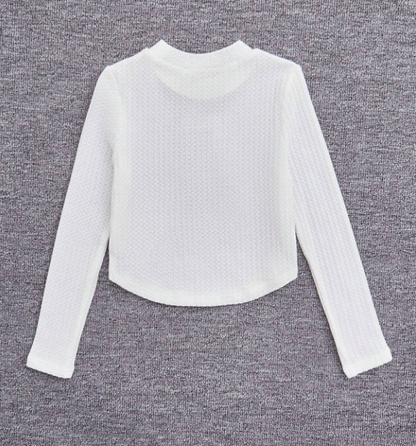 SHEIN Camiseta De Manga Larga Con Parche De Escuela Para Niñas Adolescentes, Casual Con Cuello Pequeño Y Dobladillo Curvado