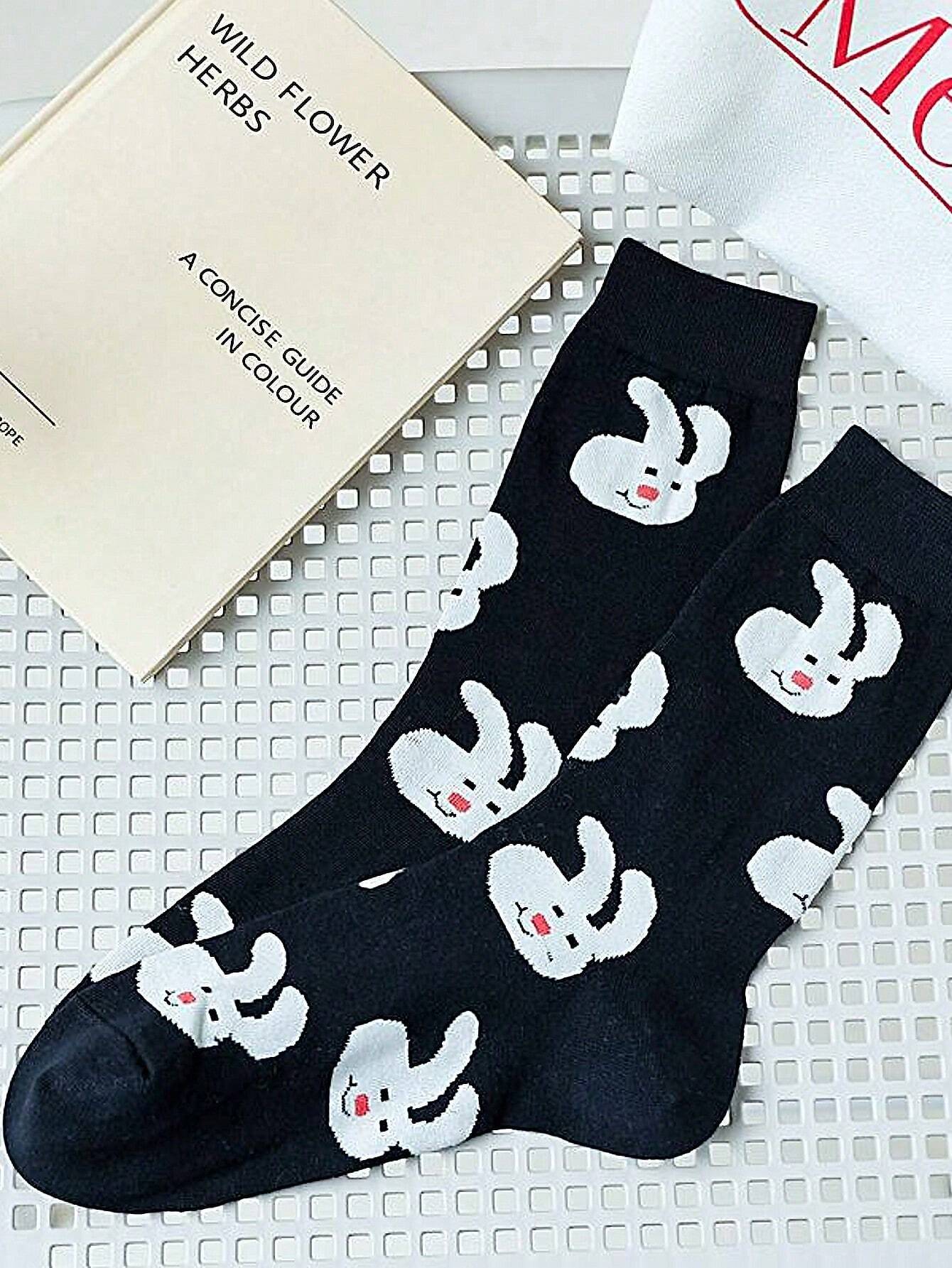 2 pares de calcetines hasta la pantorrilla de uso diario, suaves y cómodos, con diseño de conejo negro de moda y versátiles para mujer