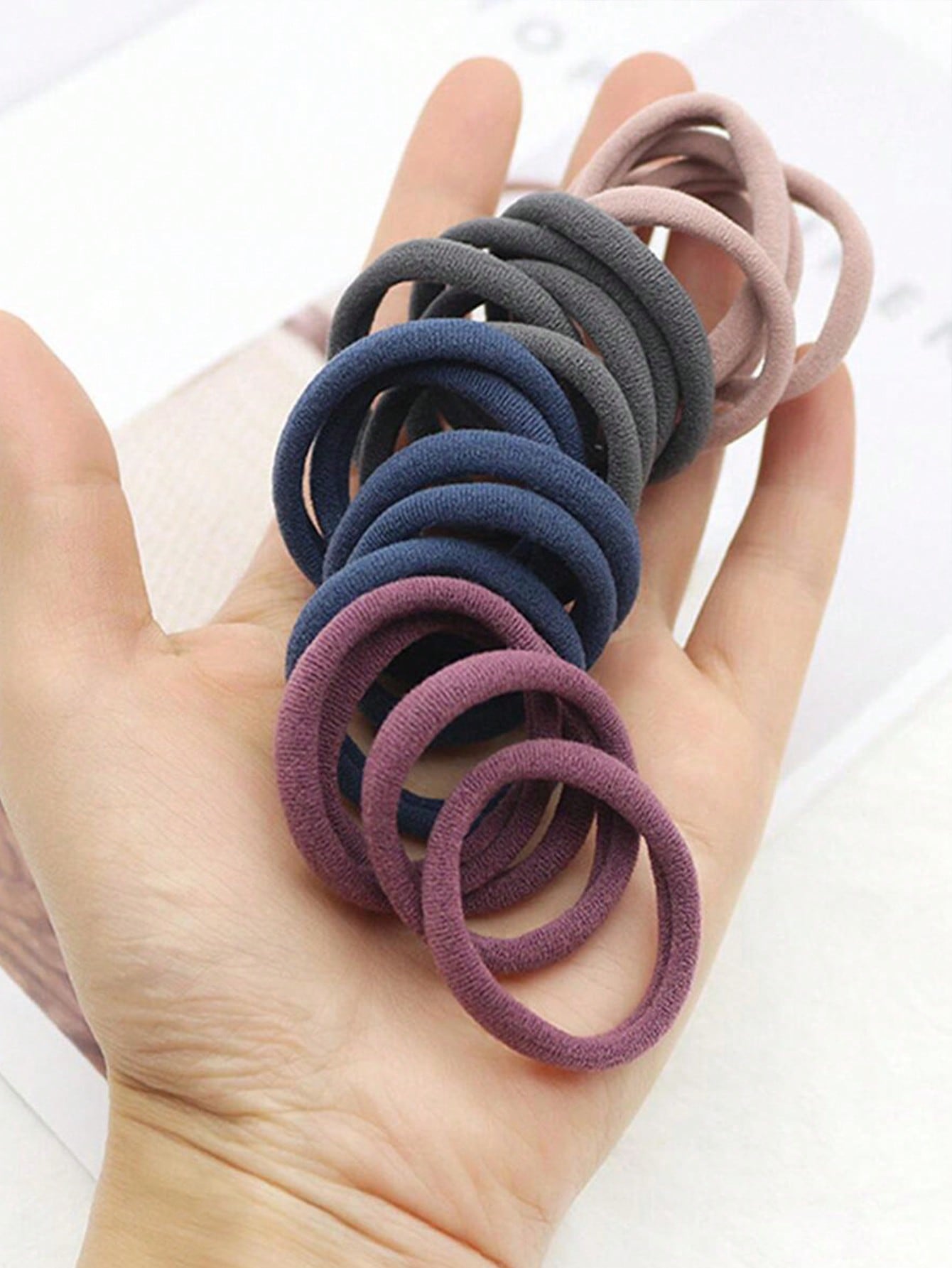 50 piezas/paquete Gomas para el pelo coloridas sin costuras para mujeres, sujetadores elásticos para cola de caballo que no dañan el cabello, informales