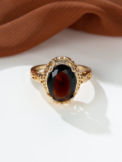 Anillo oval con diseño de gema