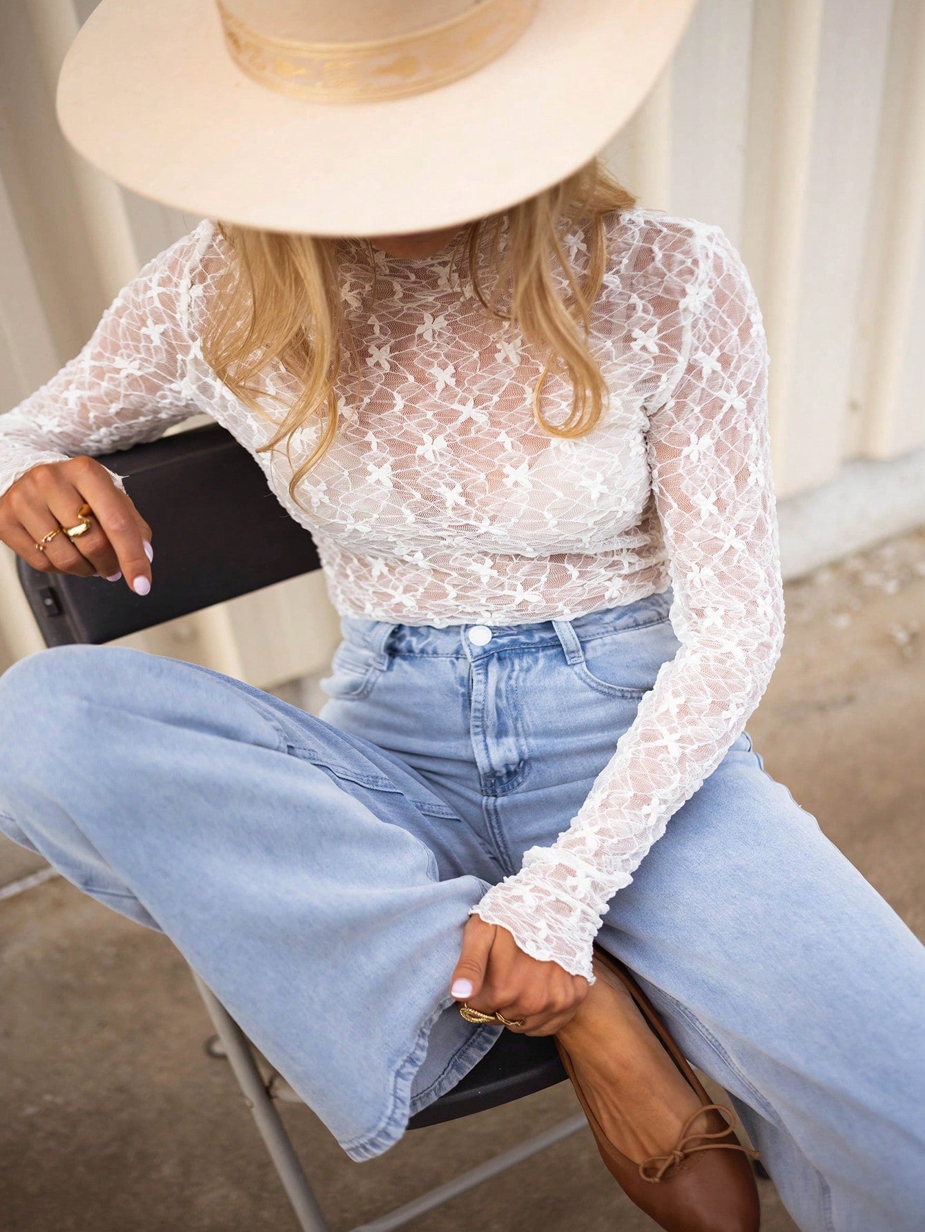 Blusa ligera y transpirable de primavera/verano con cuello redondo, manga larga, bordado floral y encaje de ganchillo, blusa casual calada para mujer, elegante camisa de manga larga, blusa transparente y sexy de cuello r