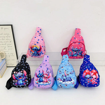 Bolso bandolera con estampado oficial de Stitch de Disney - Rosa brillante, imprescindible para fans de Disney - Bolso de hombro compacto y multifuncional, bolsillo con cremallera delantero, manos libres, compañero de vi