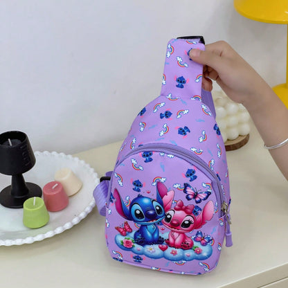 Bolso bandolera con estampado oficial de Stitch de Disney - Rosa brillante, imprescindible para fans de Disney - Bolso de hombro compacto y multifuncional, bolsillo con cremallera delantero, manos libres, compañero de vi