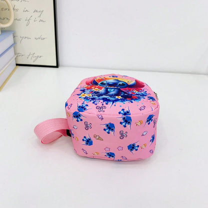Bolso bandolera con estampado oficial de Stitch de Disney - Rosa brillante, imprescindible para fans de Disney - Bolso de hombro compacto y multifuncional, bolsillo con cremallera delantero, manos libres, compañero de vi