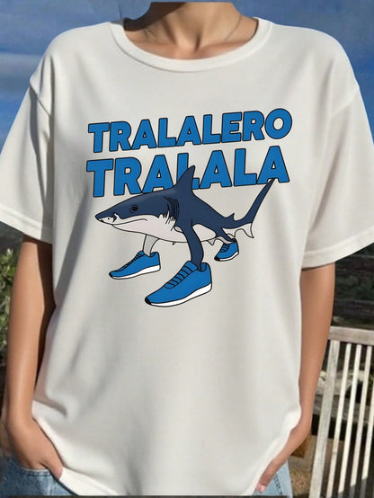 Camiseta de mujer con estampado divertido de tiburón y letras, diseño con tema oceánico, cómoda camisa casual de cuello redondo y manga corta para primavera/verano