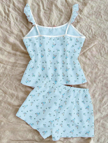 Conjunto de top sin mangas con estampado floral completo y pantalones cortos con tirantes de encaje y lazo decorado