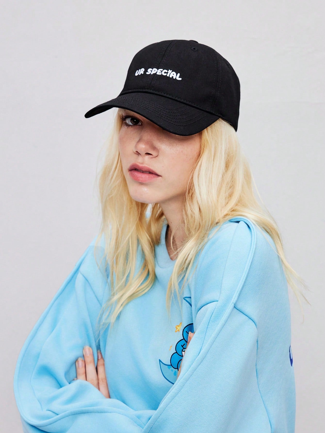 Coolman Gorra de béisbol casual con estampado de letras para mujer artista, para uso diario, vacaciones, Año Nuevo, vacaciones, primavera