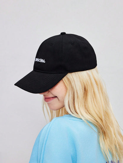 Coolman Gorra de béisbol casual con estampado de letras para mujer artista, para uso diario, vacaciones, Año Nuevo, vacaciones, primavera