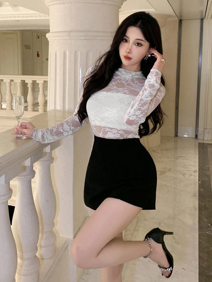 DAZY Blusa de manga larga con cuello de tortuga transparente de encaje para mujeres, blusas transparentes para volver a la escuela y salir, ropa de mujer para otoño