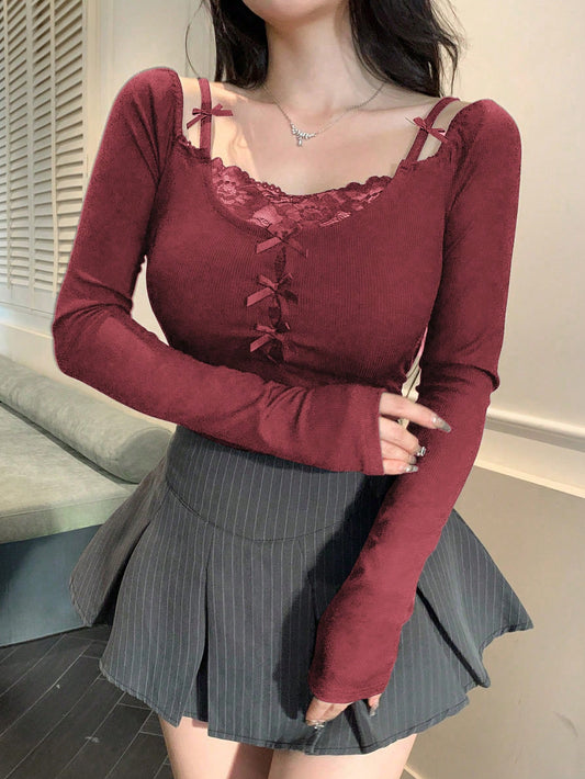 DAZY Camiseta ajustada de mujer con aplicación de encaje 2 en 1 de manga larga, ropa de mujer de otoño