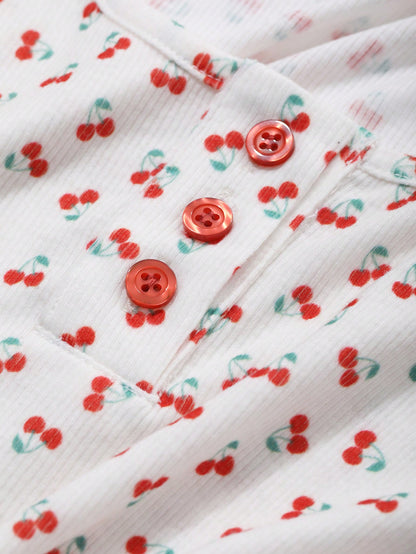 DAZY Camiseta ajustada para mujer con estampado de plantas en todo el diseño, top floral lindo para primavera/verano